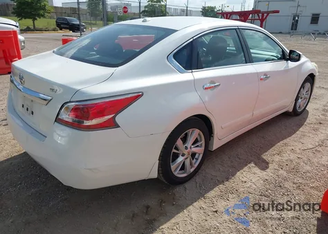 2015 Nissan Altima 2.5 Sv from USA, damaged, VIN 1N4AL3AP4FC282195